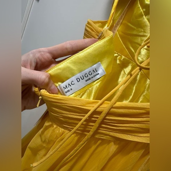 ❌SOLD❌Mac Duggal NWT 6 flutter sleeve yellow marigold gown corset back popular - Picture 8 of 8